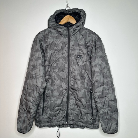 Helly Hansen Men's LIFALOFT™ Hooded Insulator Jacket in Charcoal Camo Size Small - Picture 4 of 15